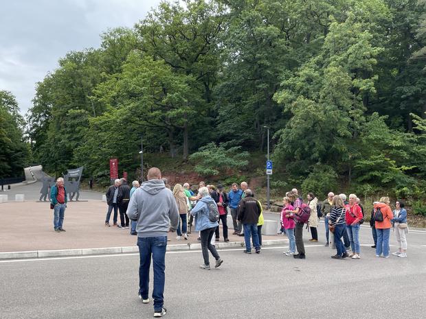 Vesper vor dem Aufstieg zum Schloss