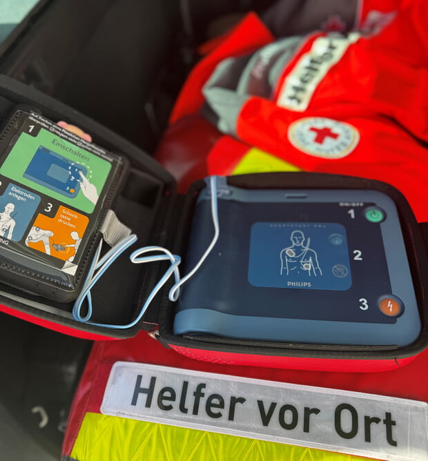 Älterer AED der HvO DRK Bönnigheim