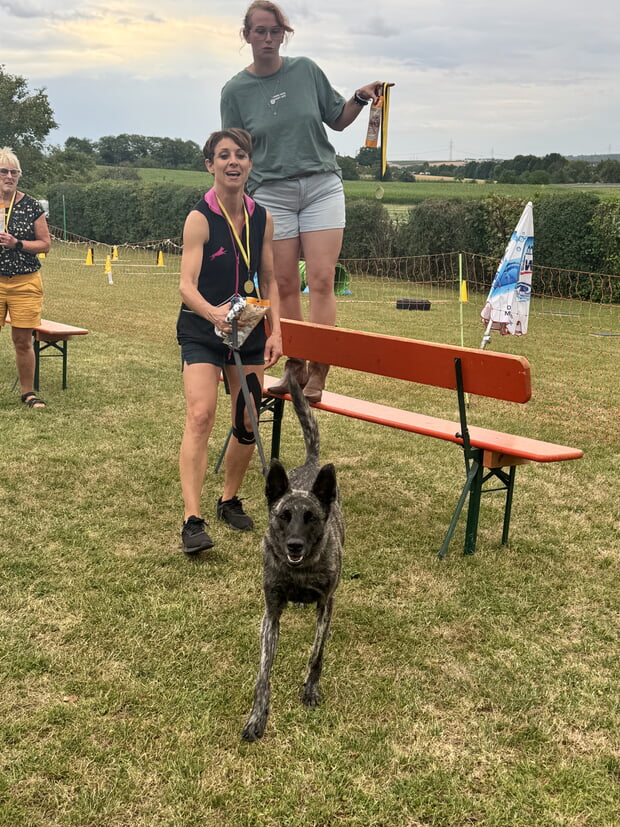 Strahlende Vize-Top-Dog-Meister: Tanja Staiger und Yara.