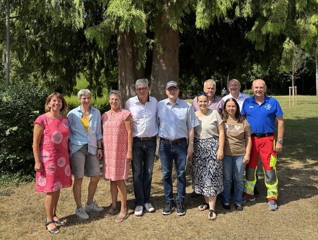 Von rechts nach links: Frank Schmidt, Alexander Papp sen., Doris Puritscher, Martin Puritscher, Leonie Braun, Erik Schnatterer, Rüdiger Bausch, Ute Oestereich, Heike Rau und Diana Bausch