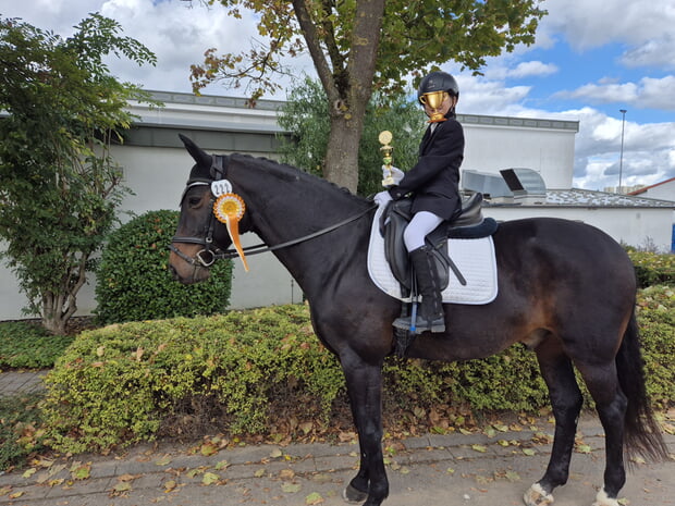 Lenja mit Fuerstentanz