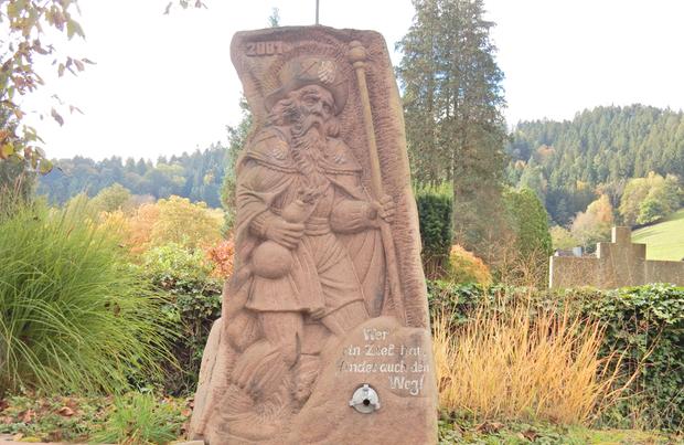 Jakobswegdenkmal bei Haussach