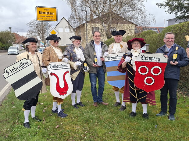 Der neue Ganerbenwein wird pr&auml;sentiert