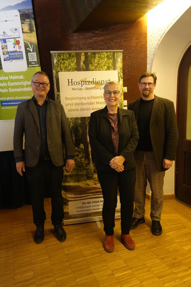 Gemmrigheims B&uuml;rgermeister J&ouml;rg Frauhammer und Vereinsvorsitzende Anita Ereth mit ihrem Stellvertreter Dr. Marc M&uuml;ller (v.li.n.re.)