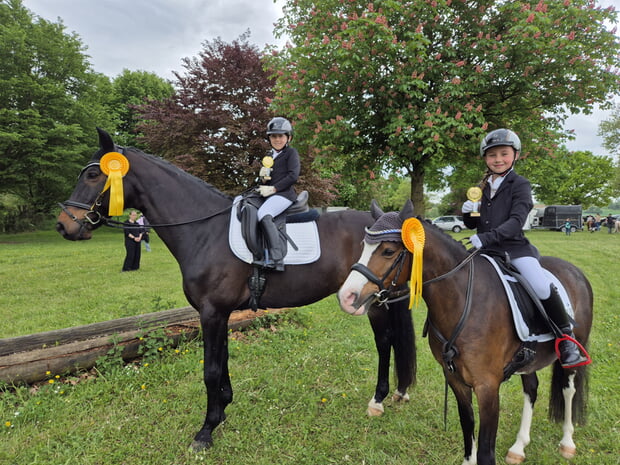 Annika Hoffmann und Luisa Weiß in Bietigheim-Bissingen