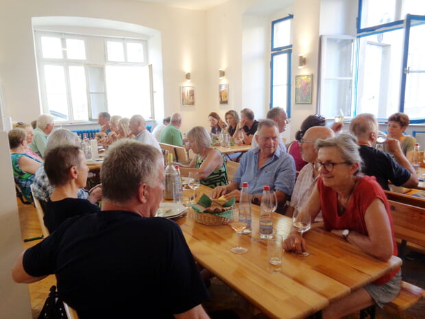 Gut besuchtes Forellen- Grillfest der Freunde der Vinothek B&ouml;nnigheim e.V.
