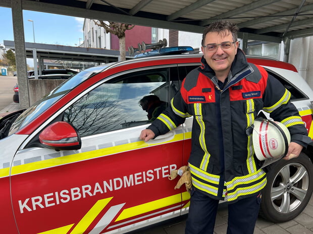 Kreisbrandmeister Andy Dorroch kl&auml;rt &uuml;ber weitverbreitete Mythen und Falschannahmen rund um die Feuerwehr auf und gibt wichtige Sicherheitshinweise