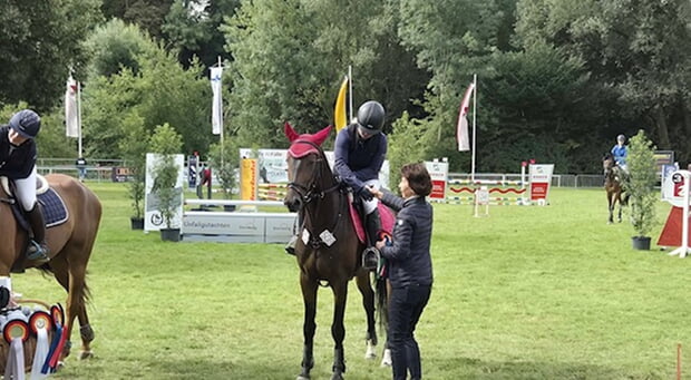 Michaela Adelhelm mit Nando