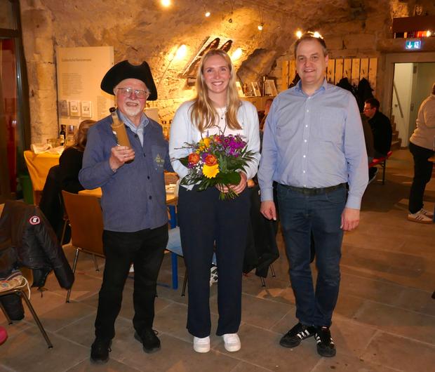 v. r. n. l. Kurt Sartorius, Madlen K&uuml;hnle-Eberle und B&uuml;rgermeister Albrecht Dautel